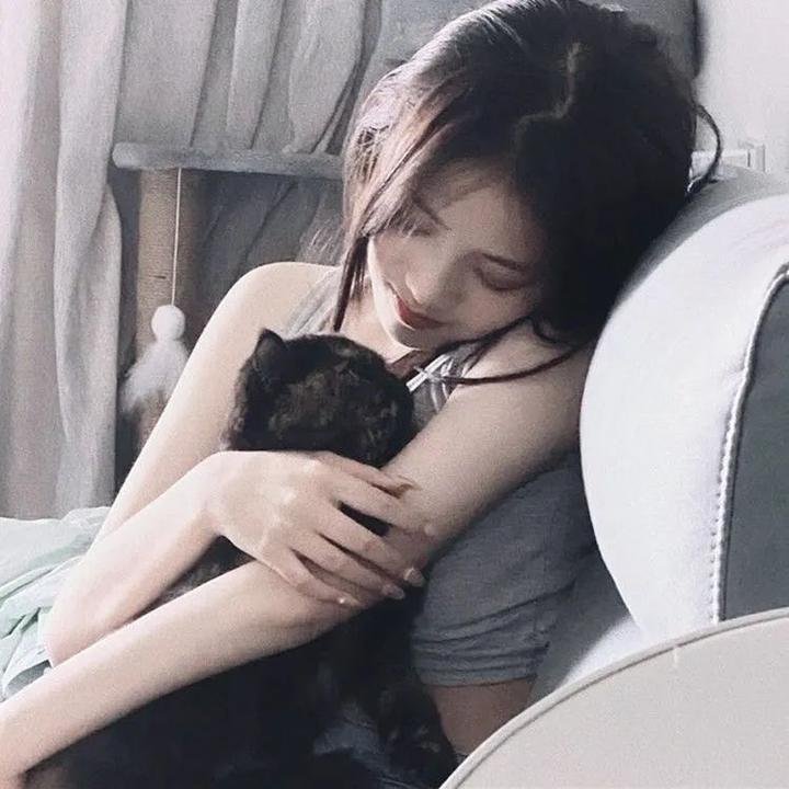 一个女王的少女时代